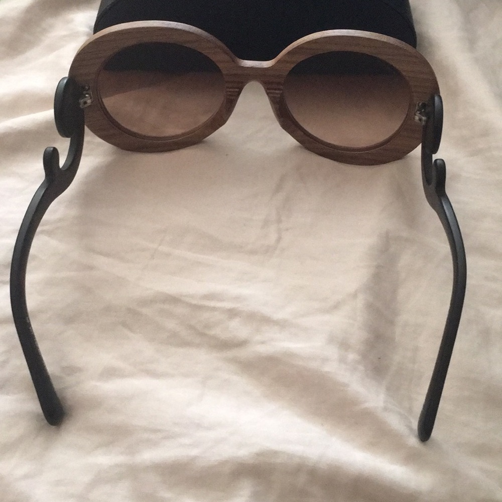 🔥Sold🔥New Prada Baroque Sunglasses Wooden Frames - Picture 5 of 8